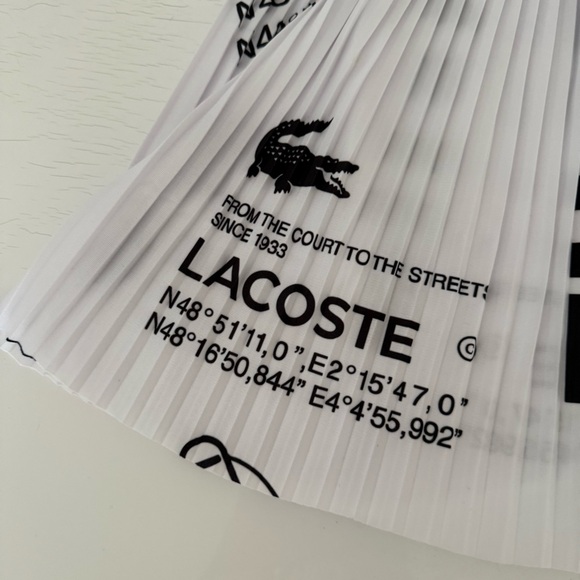 Lacoste Gray Sweatshirt with Crocodile Graphic and skirt size 6 - Picture 6 of 13